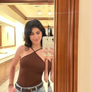 Meet your Posher, Suzy